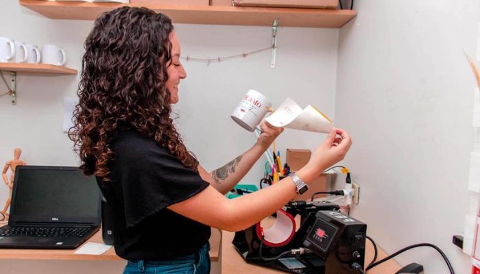 Com saldo de 11.681 vagas, Paraná liderou empregabilidade de mulheres no Sul em fevereiro